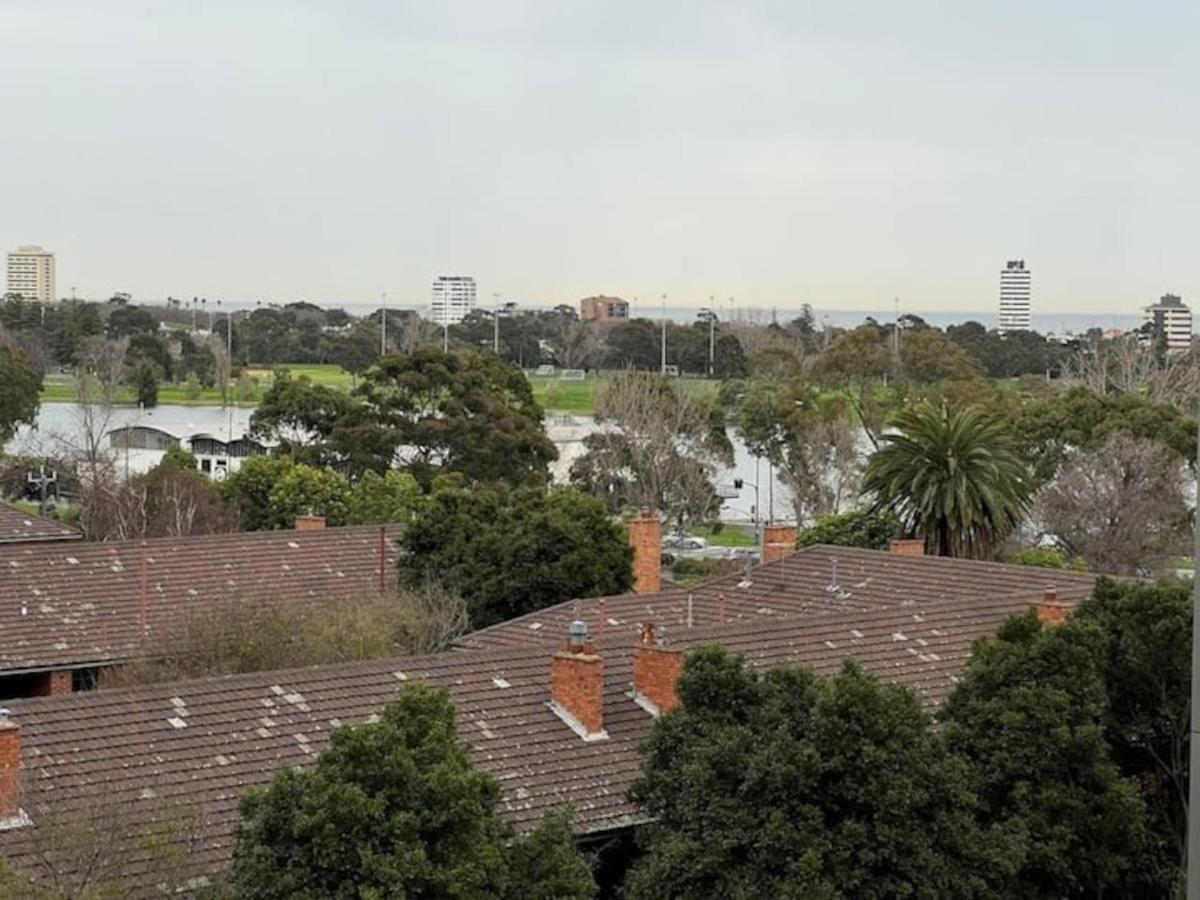 'The Albert' Where The City Meets St Kilda Melbourne Exterior photo