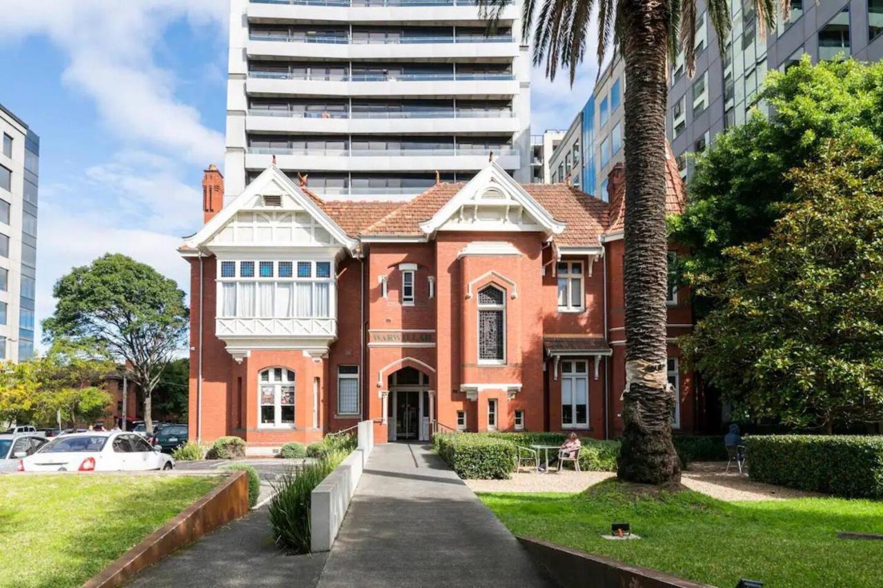 'The Albert' Where The City Meets St Kilda Melbourne Exterior photo